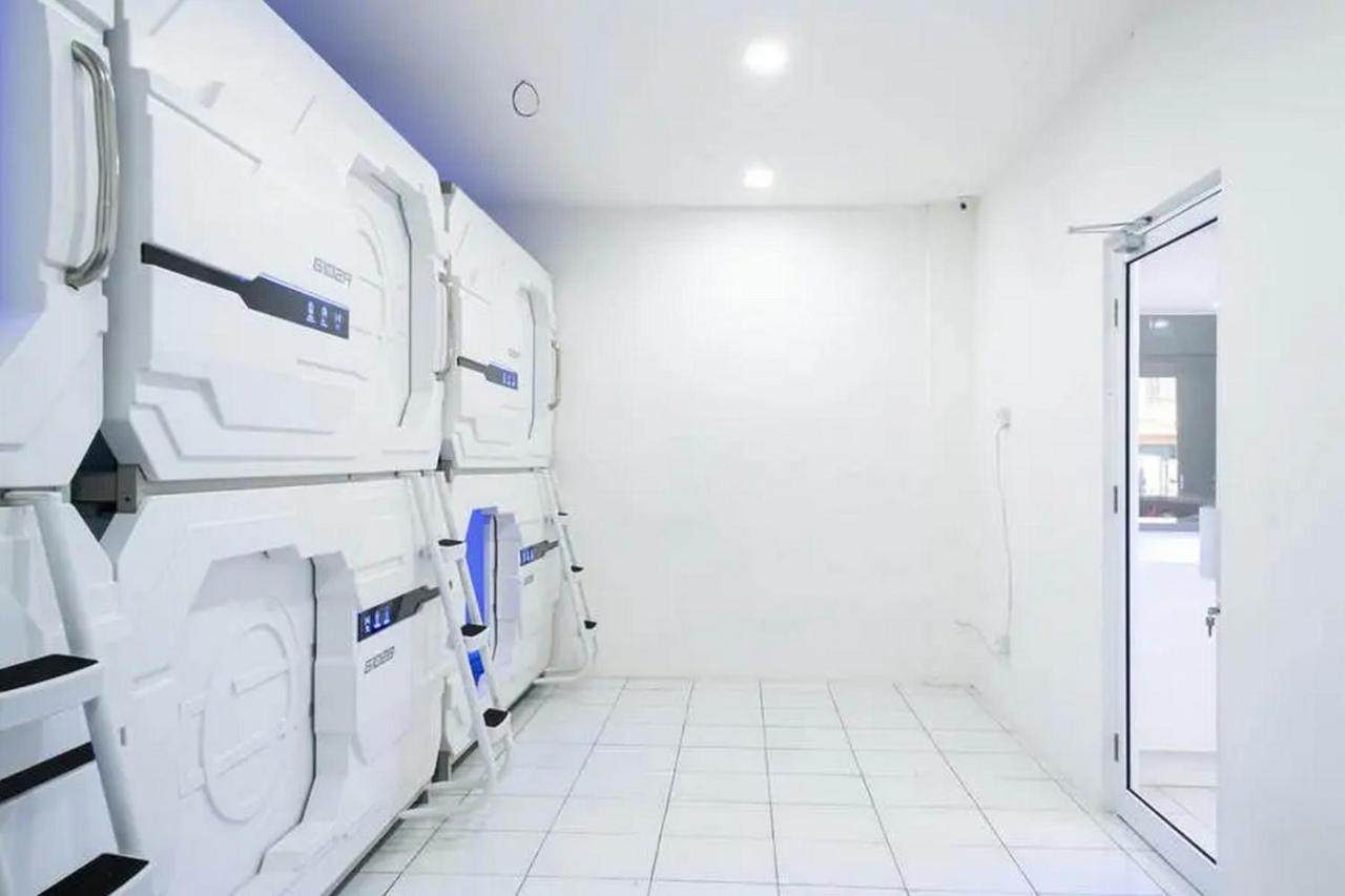 Reddoorz Hostel Near Taman Puring Jakarta Exterior photo