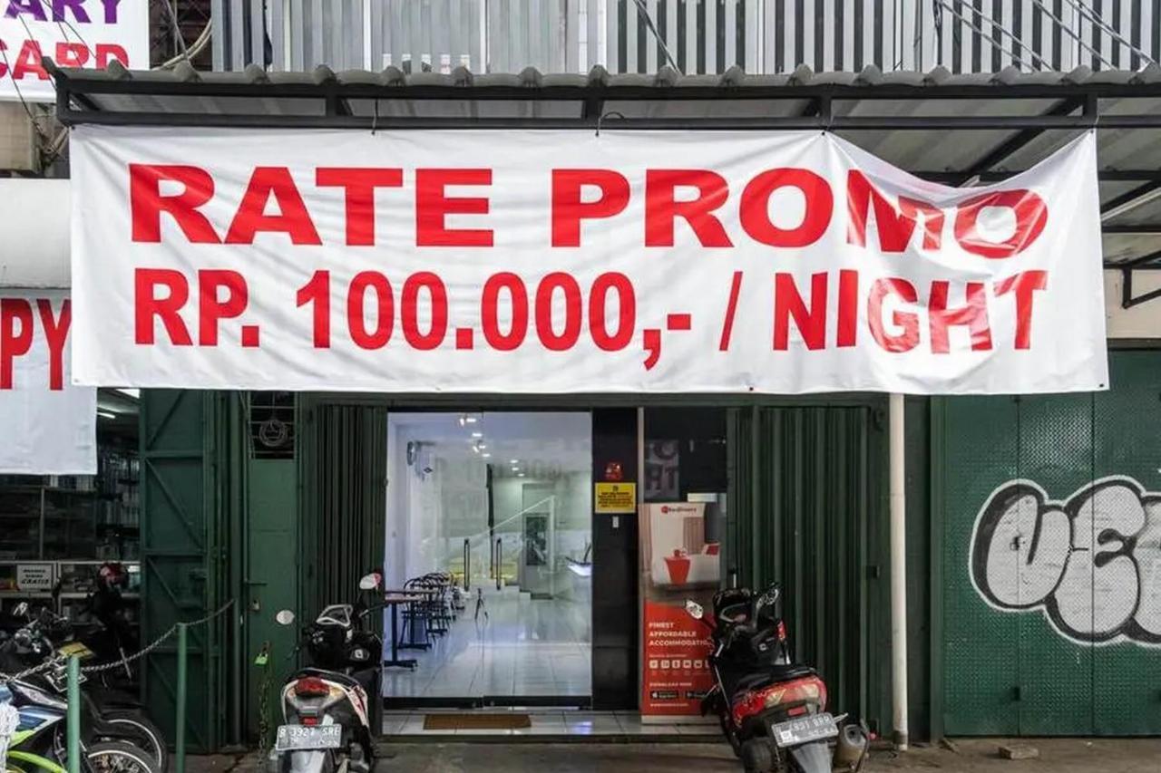Reddoorz Hostel Near Taman Puring Jakarta Exterior photo